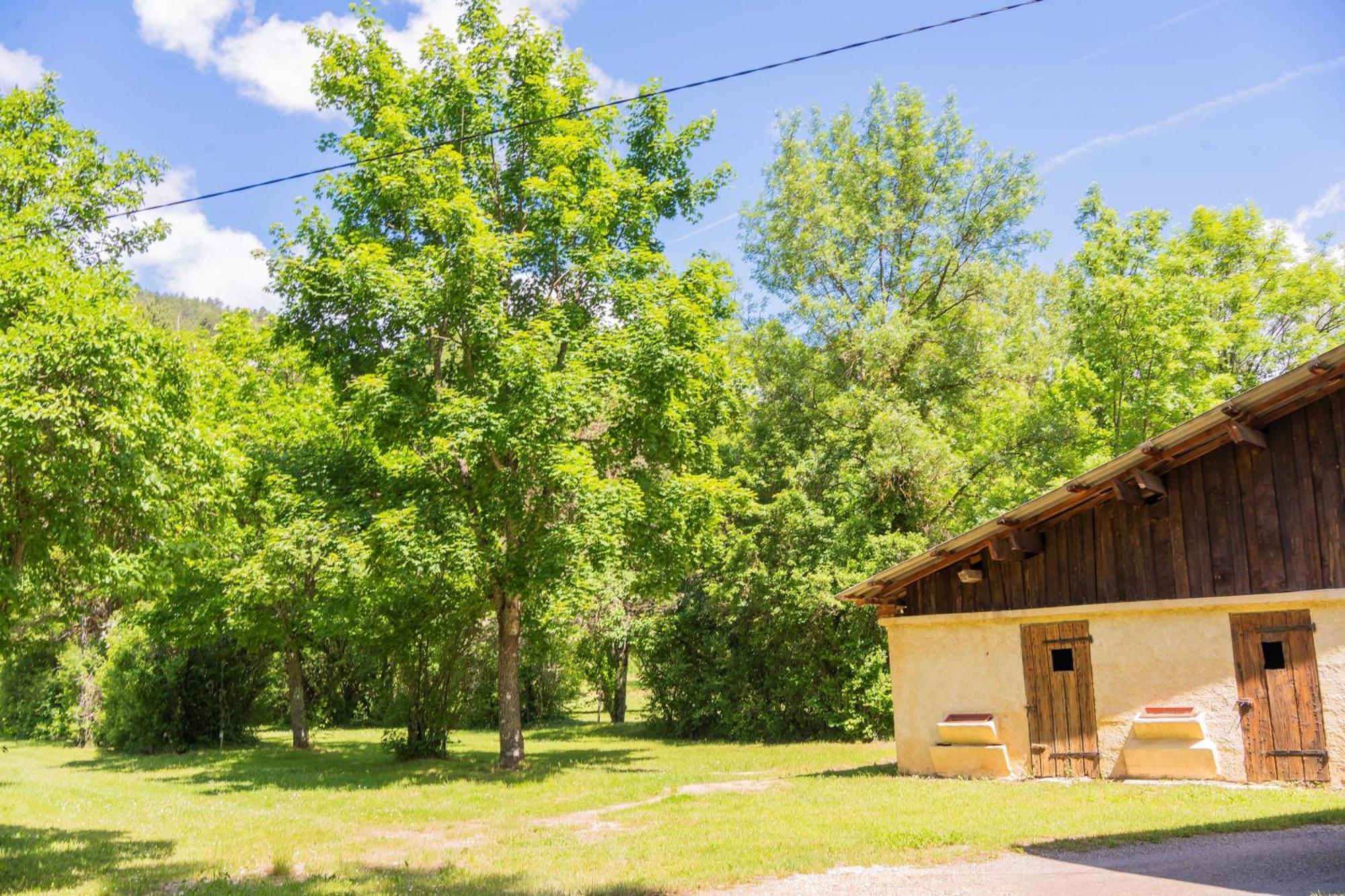 Camping L'ondine De Provence